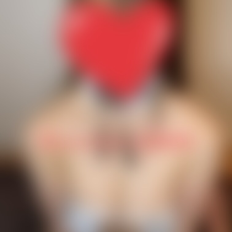 Gカップ牛コスだよー💖💖
眼帯ビキニはじめて着たけどえっちぃ🥴