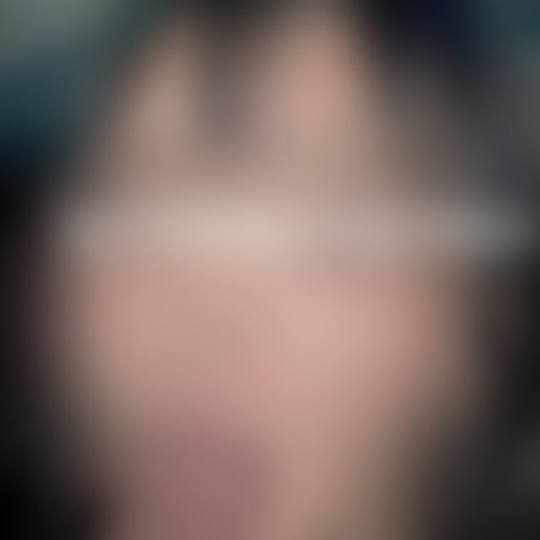 W氏から送られてきた写真。（明るく修済み）

しっかりと咥えていますね。

もう咥えるのにハマってる顔です。