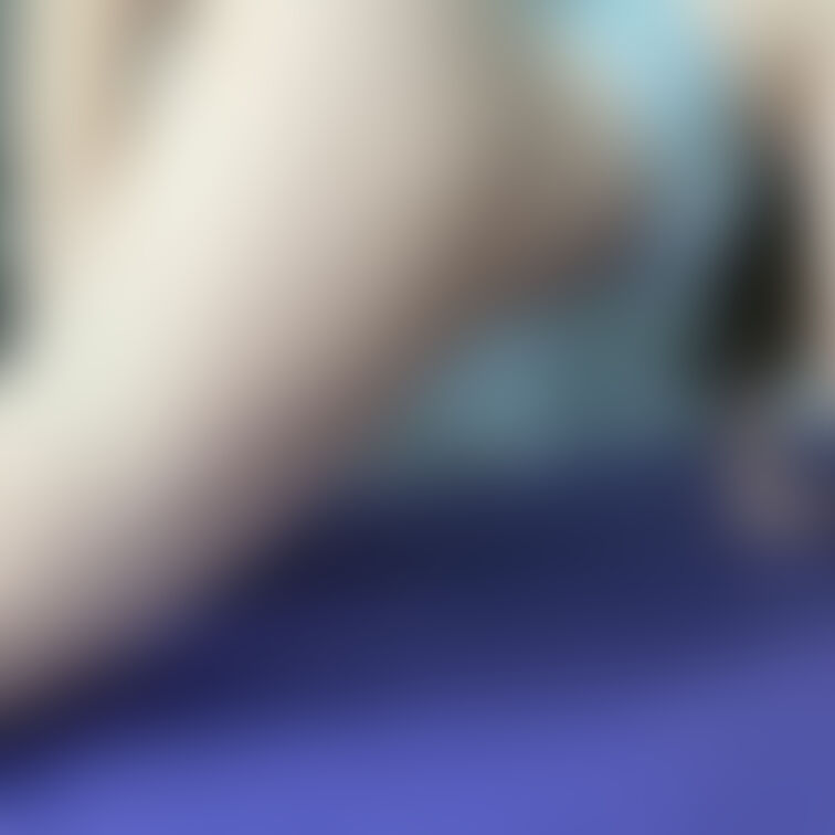 いっぱい運動したから、汗拭いてくれる？♡
(際どえっちになった🥹💓)


下着なしで筋トレするえっち動画は→ h