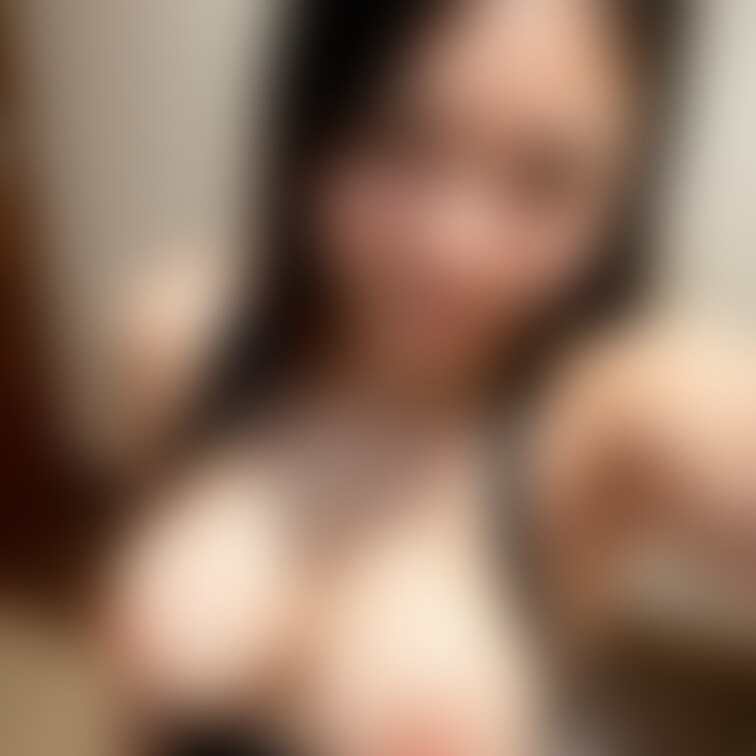 🥳 3月は巨乳月間！ 🥳

バスト：Hカップ
モデル名：咲楽(さくら) ちゃん
年齢：20歳
職業：飲食店
