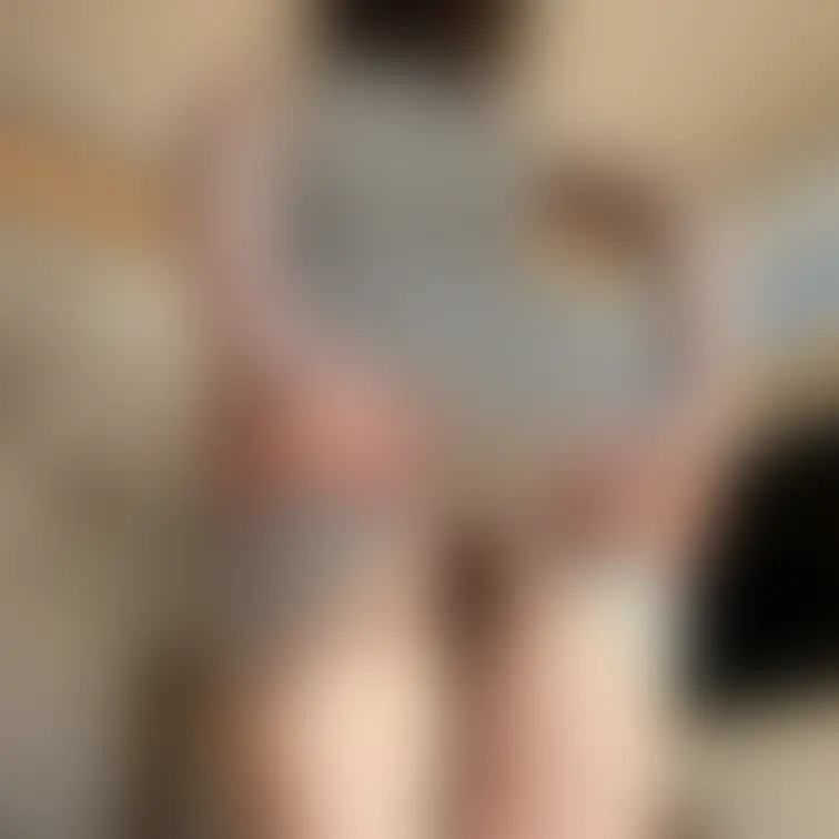 ほらぁ、、こぅするとぉ、、
もぅ、、見えてる、、でしょ。。。