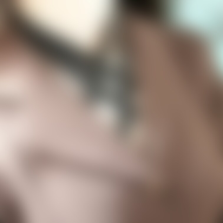 見えてないから、この格好なら
外歩いても○○○なのかな？🥺