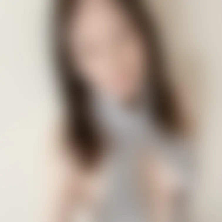 🩷を押してから見てね😘
どうですか？似合います？
童貞を◯すセーターってやつです🤭
ヤラれちゃいますか？😘😘😘
