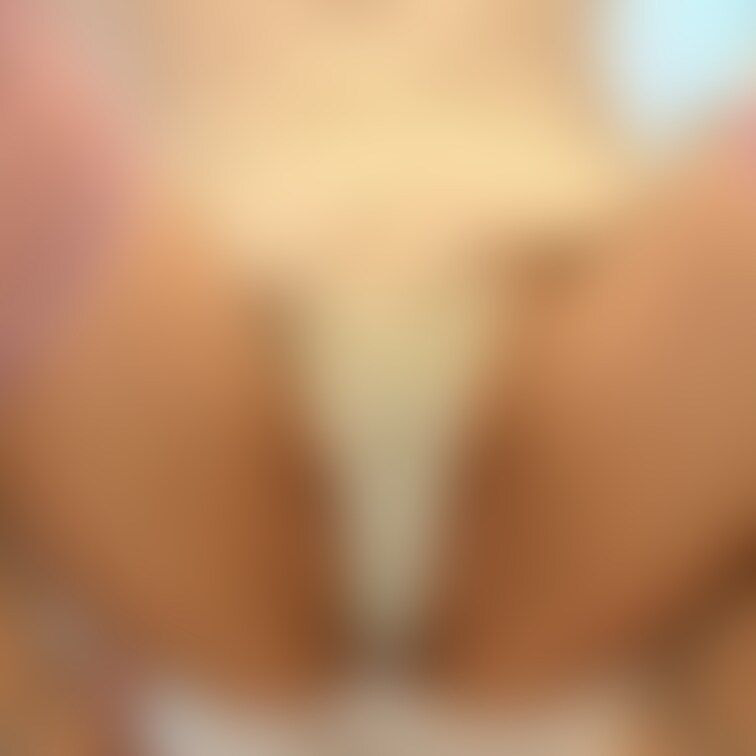 一枚目はシミがよくわかるのを。 いつもの事ながら今回も撮りながらショーツ濡らしちゃう‪(⸝⸝› з ‹⸝⸝)‬ 