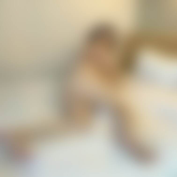 ベッド🛌気持ちいいよ❣️
このまま寝ちゃいたい〜😍💕
襲っちゃだめよん🥰
な〜んてね❤️