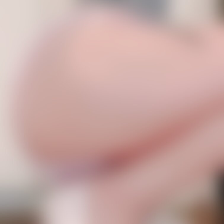 トレーニング以外でも仕事のときはヒールで足腰鍛えているの😊💕