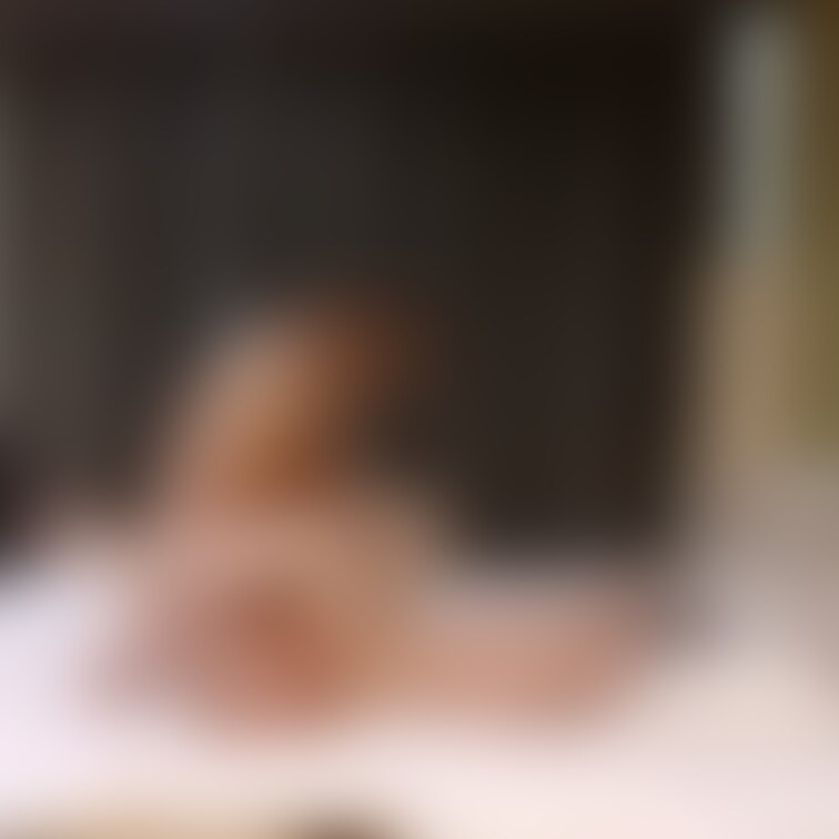 新シリーズ始まります。
私が仕事中に悪友と密会していた様子です。