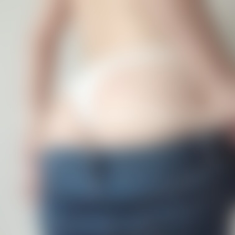 スキニーが好きだから、デニム履くときはいつもおしりねじ込んでます🤢🍑
