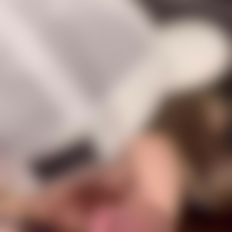 苦しくて気持ちよくて
勝手に腰が動いちゃう…

喉奥ってなんで気持ちいいんだろ💭𓈒𓂂𓏸




相手が優