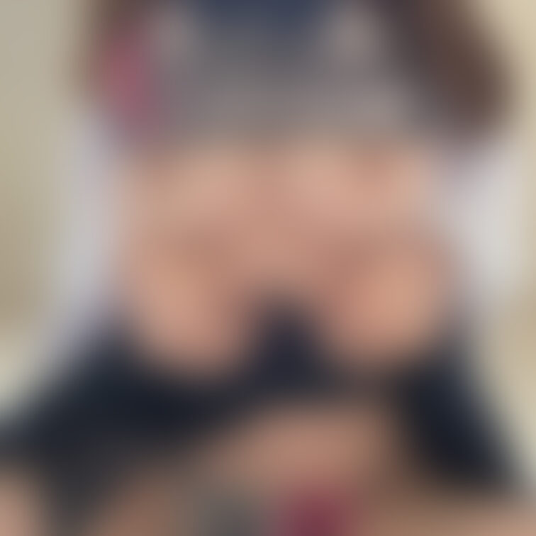 下乳強調してみた‪‪❤︎‬
女の子のパンツ見せようとしてるの可愛くて好き🥺🫶