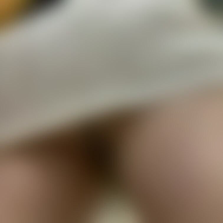 巨乳OLのパンチラ
某アダルトショップにて
見えてる