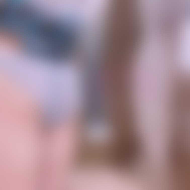 最初はサクッと写真を撮る予定だったんですが、、なんかえっちな気分になってきて…おちんちん欲しくなっちゃったからおもちゃを