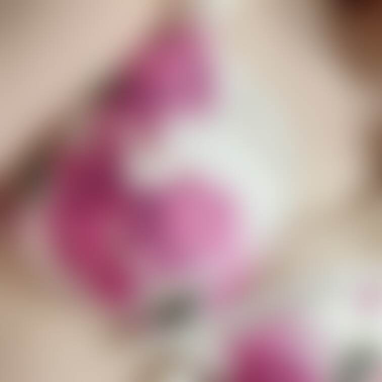 
見せ合いオ○ニープラン❣️
○○○で果てるまでします🥺
○○○IDはTwitterのDMから❤︎
