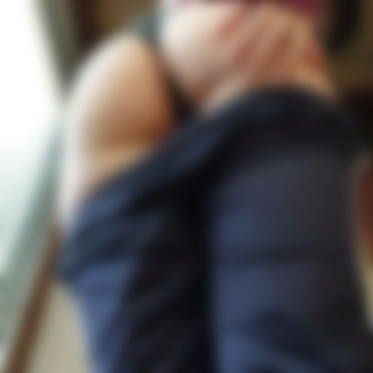 マイファンズ４０００follow記念！カメラ購入したので高画質のお尻動画を無料プランで公開です！なかなかよい画質になった