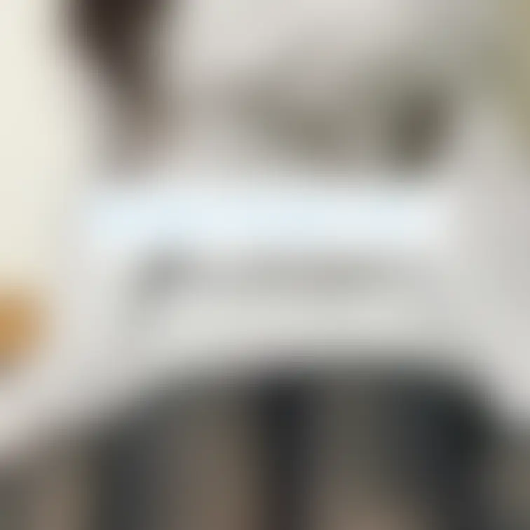 久々の投稿になりました！
だいぶ寒くなってきたので『もこもこニット×Tバック』写真をアップするよ～
