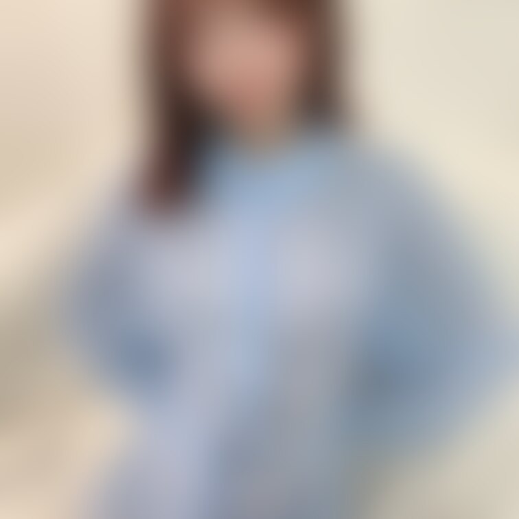 すっけすけで乳首丸見えすぎた...