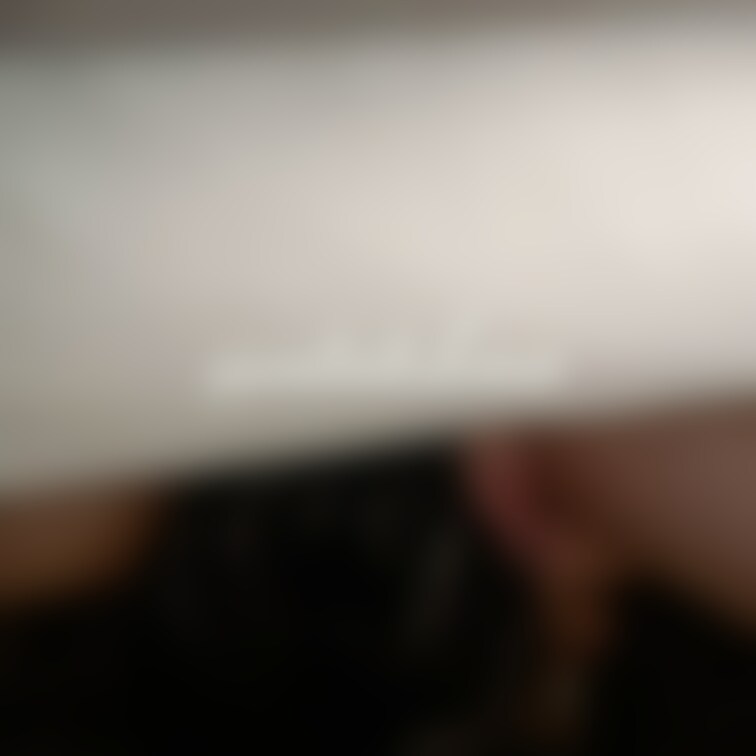 顔の上にのってクンニ
めちゃくちゃエロい興奮するうう

あそこ触ったら我慢汁すごくて
舐めて興奮してる姿にもっと
