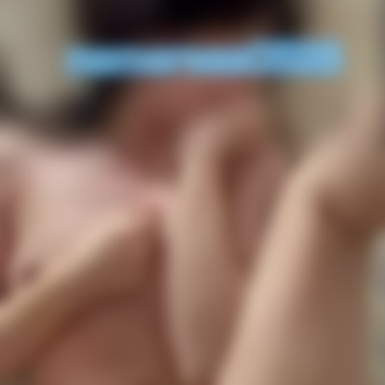 夫婦の営み💕
この体位なんて言うんやっけ…
とりあえず腹の肉が揺れてるのが気になりますね🤔
痩せたい😭