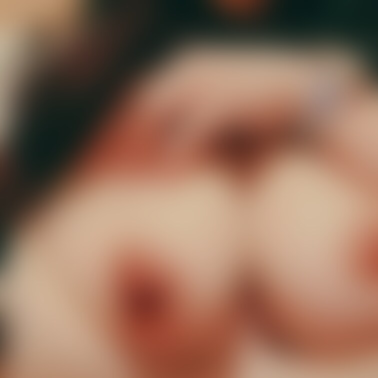 おっぱいと乳首、変な形で恥ずかしい、、❤️