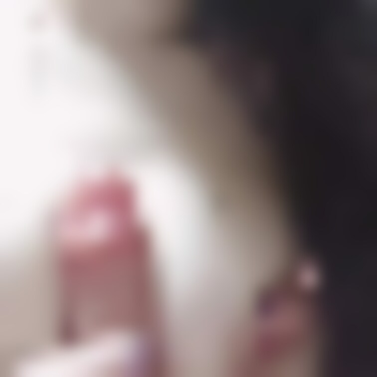 おもちゃで手コキしてみた🥺