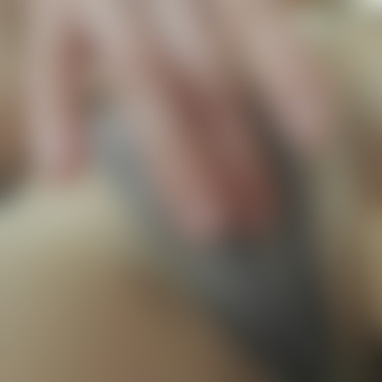 パンツの上から
アソコをいじって
気持ちよくなっちゃうよね😁
これは
ぜひ動画でご覧いただきたいな〜