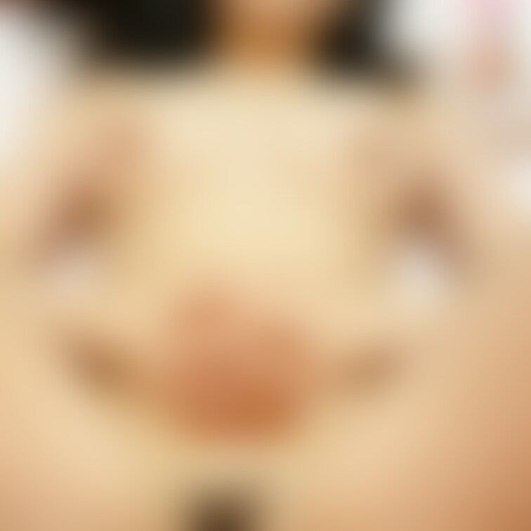 【剛毛＆超絶美巨乳ちゃん】皆さま大好きなM字💕お顔、おっぱい、おまんこの絶景です✨有料はモザイク薄めです🤗

彼女の