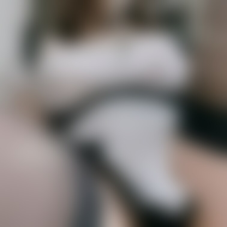 ［有料プラン］むちむちメイドさん見せつけ自撮り

なんか動画撮影は慣れてきたけどいまだにこういう自撮りはアングルとか