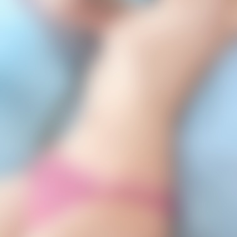 
仰向けで重力に負けてるやわらかおっぱい見て

