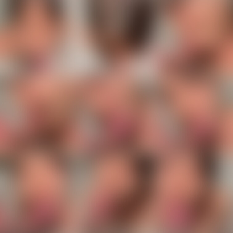 iPhoneで動画を撮りながら写メ撮る方法をK💃に教わってから、色々撮ってたらカメラロールがこんななりました🫣
こ