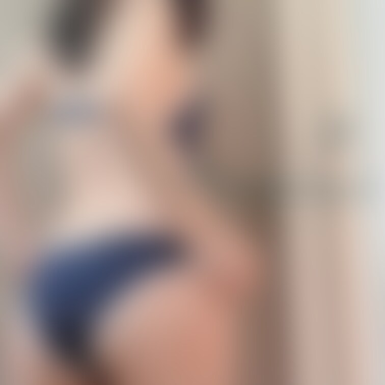 背中があいてるの好き♡⃛