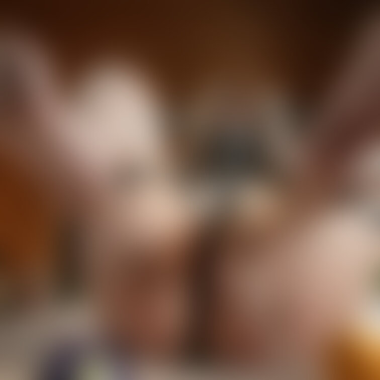 新作写真集からちら見せ♡
こんなにえっちな写真が盛りだくさんの写真集を来月のイベントで販売します☺︎
わたしで沢山シ
