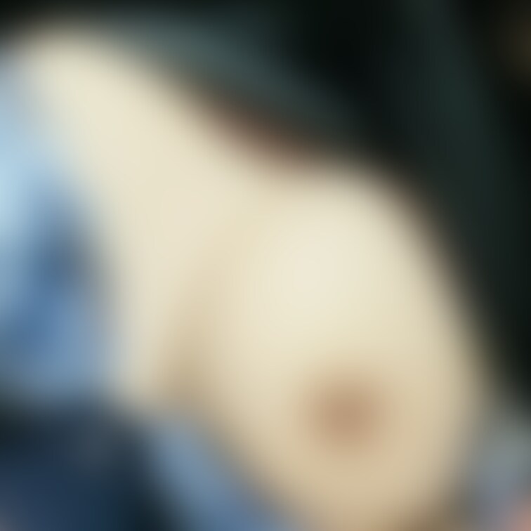 寝転んで誘ってみる、、🙈