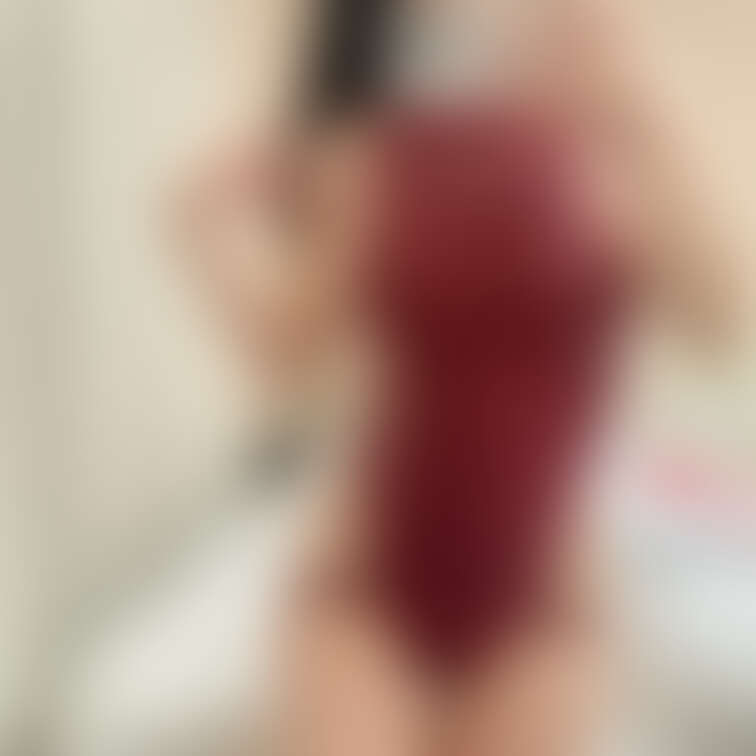 競泳水着🩱ワイン色🍷試着

ハミ乳〜🥹♡
お尻のデザインがえっちでかっこいい✨

#パルフェット