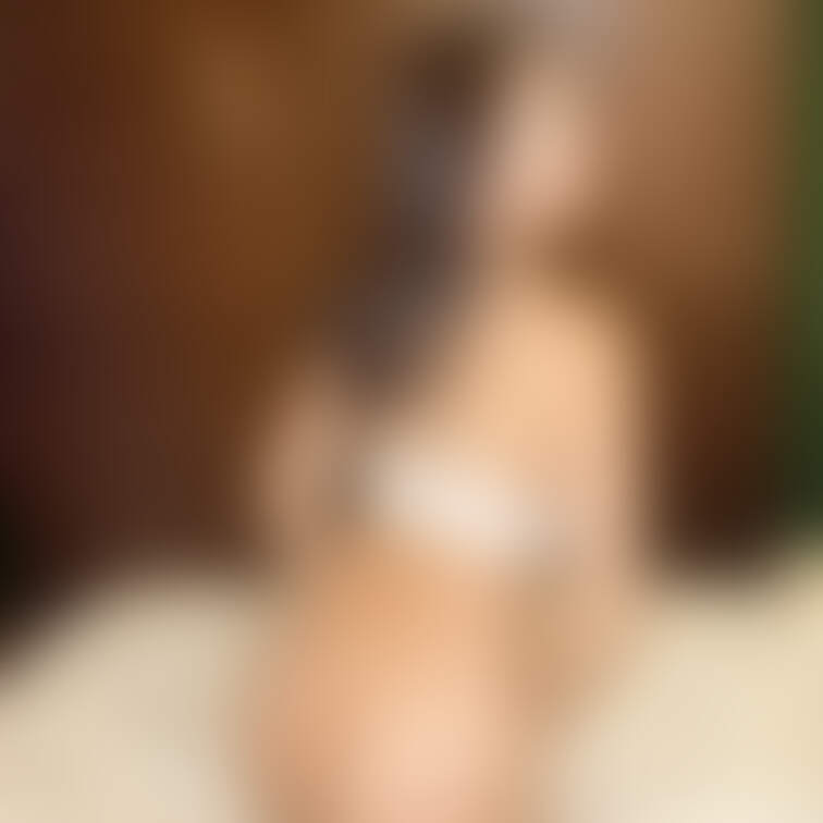 お尻を鍛えるの大好きなんです♬
まん丸の大きいお尻は好きですか？
コメントでどんなお尻が好きか教えてね…
教えてく