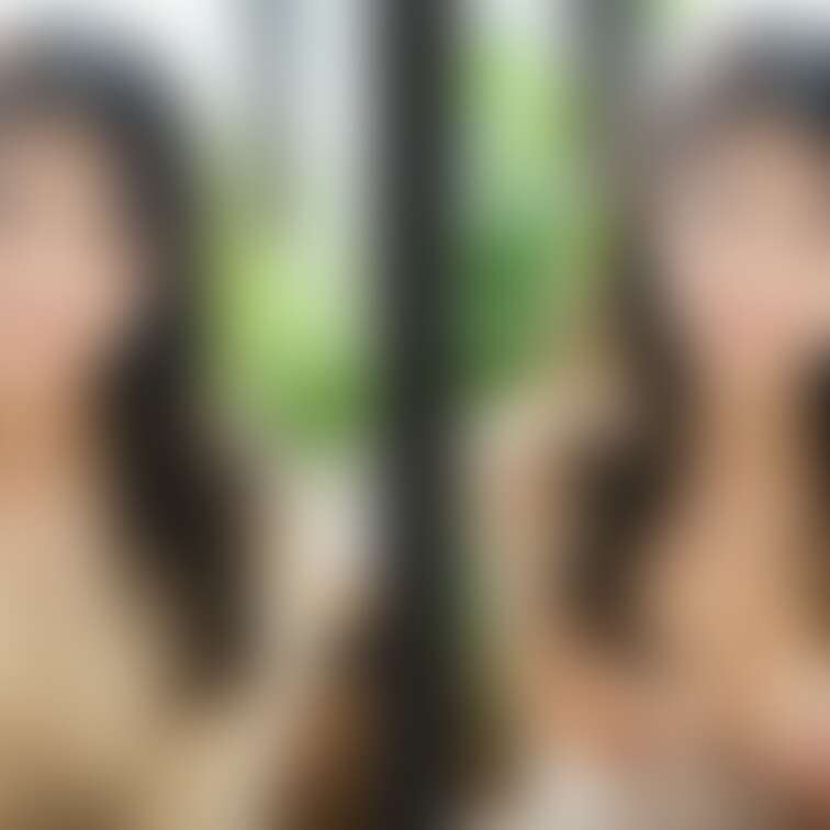 着衣と脱衣の並べた画像です    画像№1533 