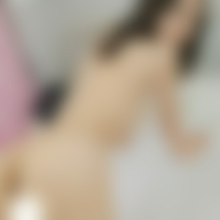 えりかの制服妄想フェチシリーズ「全裸登校日、全裸身体測定の日、セクキャバ体験編」（出演：白崎えりか）