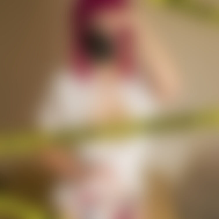 ピンク髪の清楚ナース💉❤️‍🩹無料ver.