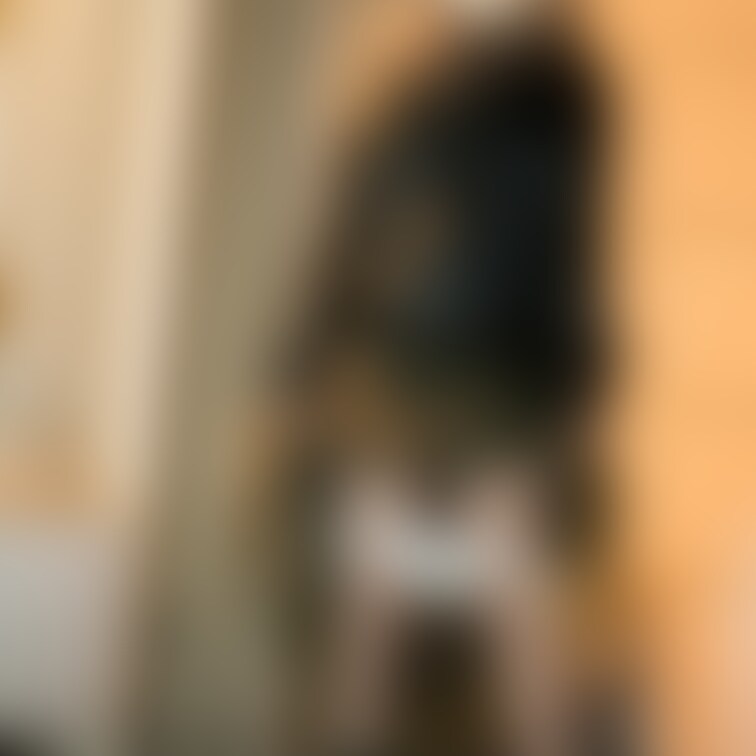 一般女性さんなんですが、
もともと予定にないパンチラを想定して「白をはいてきました(ง •̀_•́)ง」と
リボンが