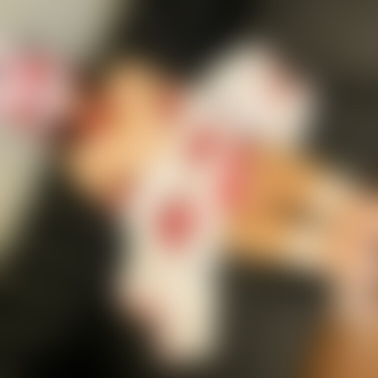 こぎつねちゃんお肌研究💓
自分で奥まで見せてくれてますからきちんと見てあげましょうね
少し濡れて?
※中堅以上