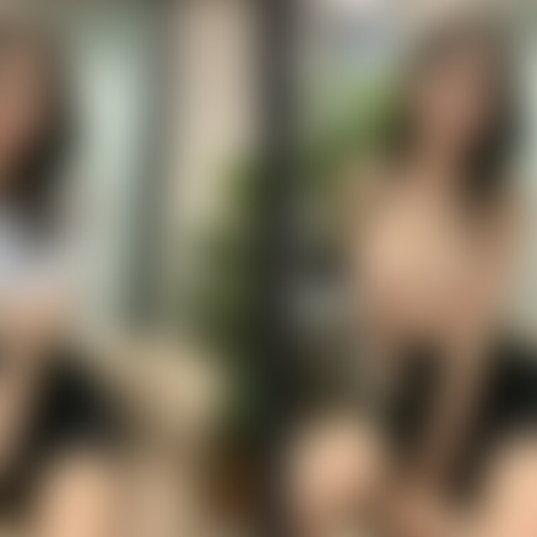 着衣と脱衣を並べた画像です。画像№386