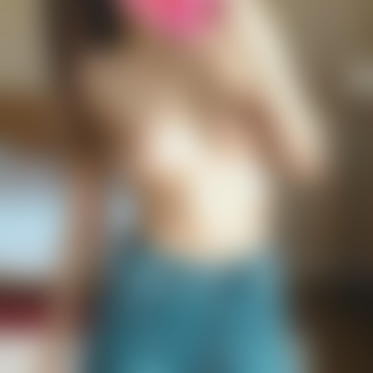 朝から脱いじゃってます🤭
