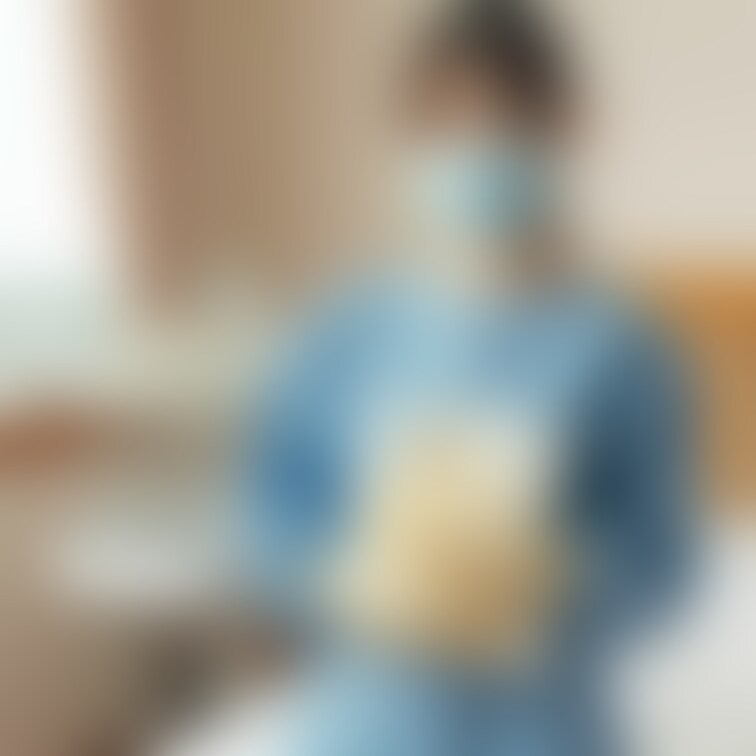歯医者さんごっこ、自宅、彼女、白衣、エプロン、カーディガン、マスク、ゴム手袋、オムツ、手術着