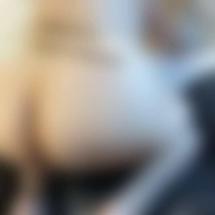 お尻触って。
後ろから入れて。