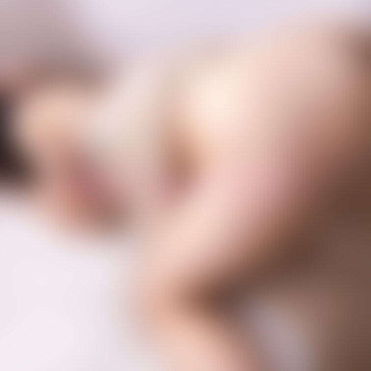 背後からおっきなおち🍌ちんください💕
中イキしたくてうずうずしちゃってる人妻です💖
