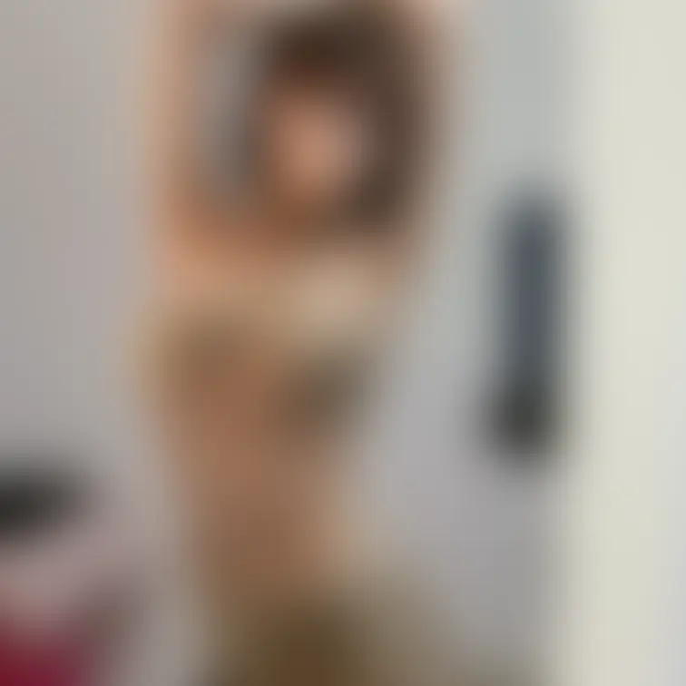 この水着セクシーでしょ？あと手ブラも！