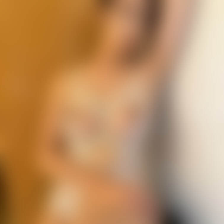 このランジェリーは色んなところが丸見えでとってもセクシー♬
お尻のデザインがお気に入り💗
似合ってる？