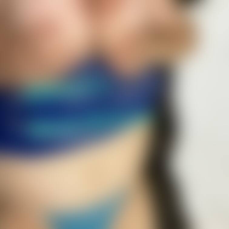 おっぱいは、くっつけられるのよ。