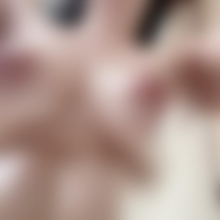 お休み全然無くて新しいの撮れてないから没にしたの貼っちゃう🥺

めっちゃおっぱいちっちゃく見える、、
