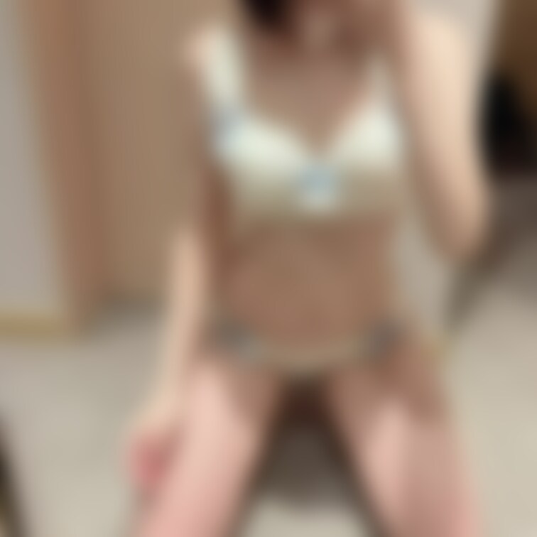 【動く】ふわふわ兎ランジェリー *ଘ(♡̷ ⸝⸝•༝•⸝⸝)੭̸ 


このふわふわ触りたくなるよね⁇🥺
ついで