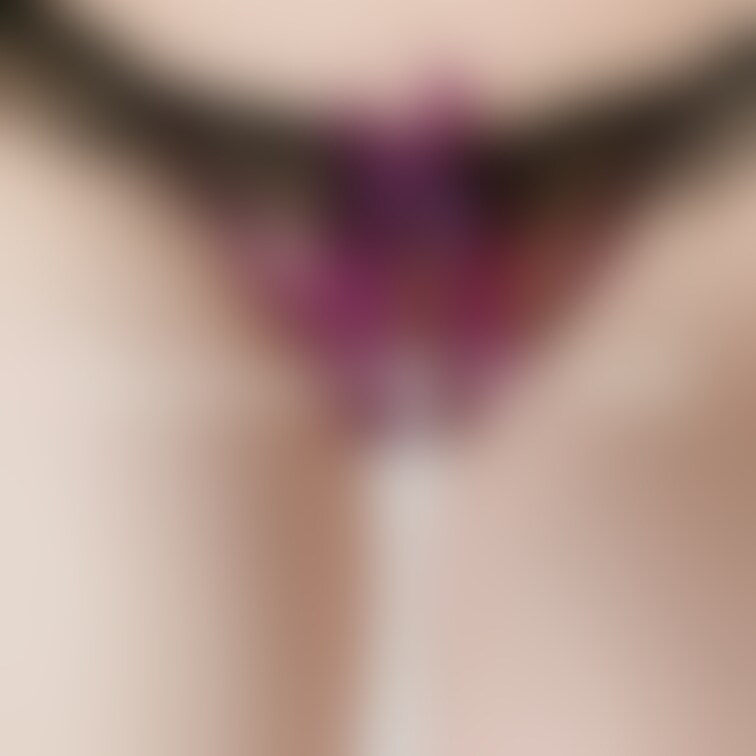 わたしお気に入りのえっちなパンツ、みんなは好き🖤💜？